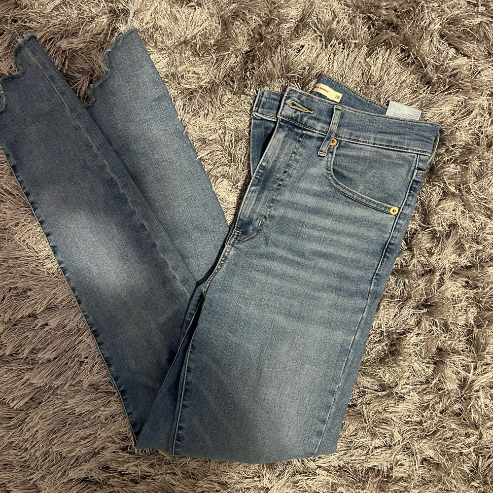 levi’s jeans